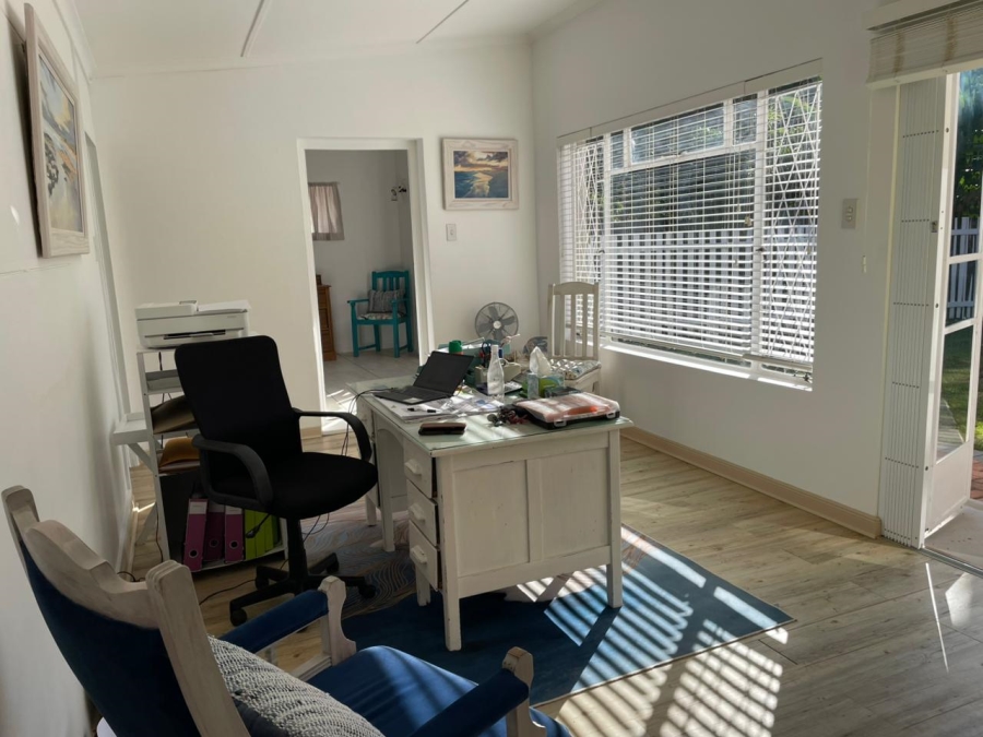 5 Bedroom Property for Sale in West Bank Eastern Cape